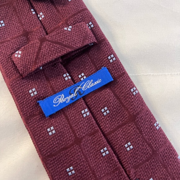 3 for $20 Royal Classic Burgundy Checkered Tie - Picture 2 of 8